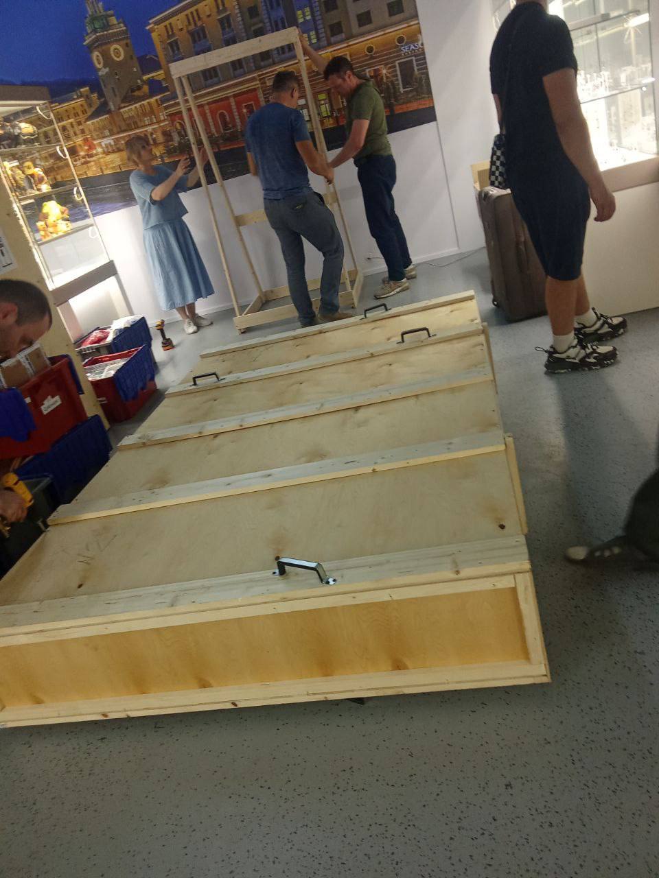 перевозка картины из янтаря